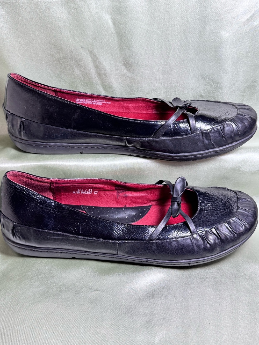 Born Leather Bow Mary Jane Flats W0397 Womens Size 9.5